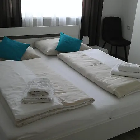 Apartment Bora 1 Mit 4 Schlafzimmer *